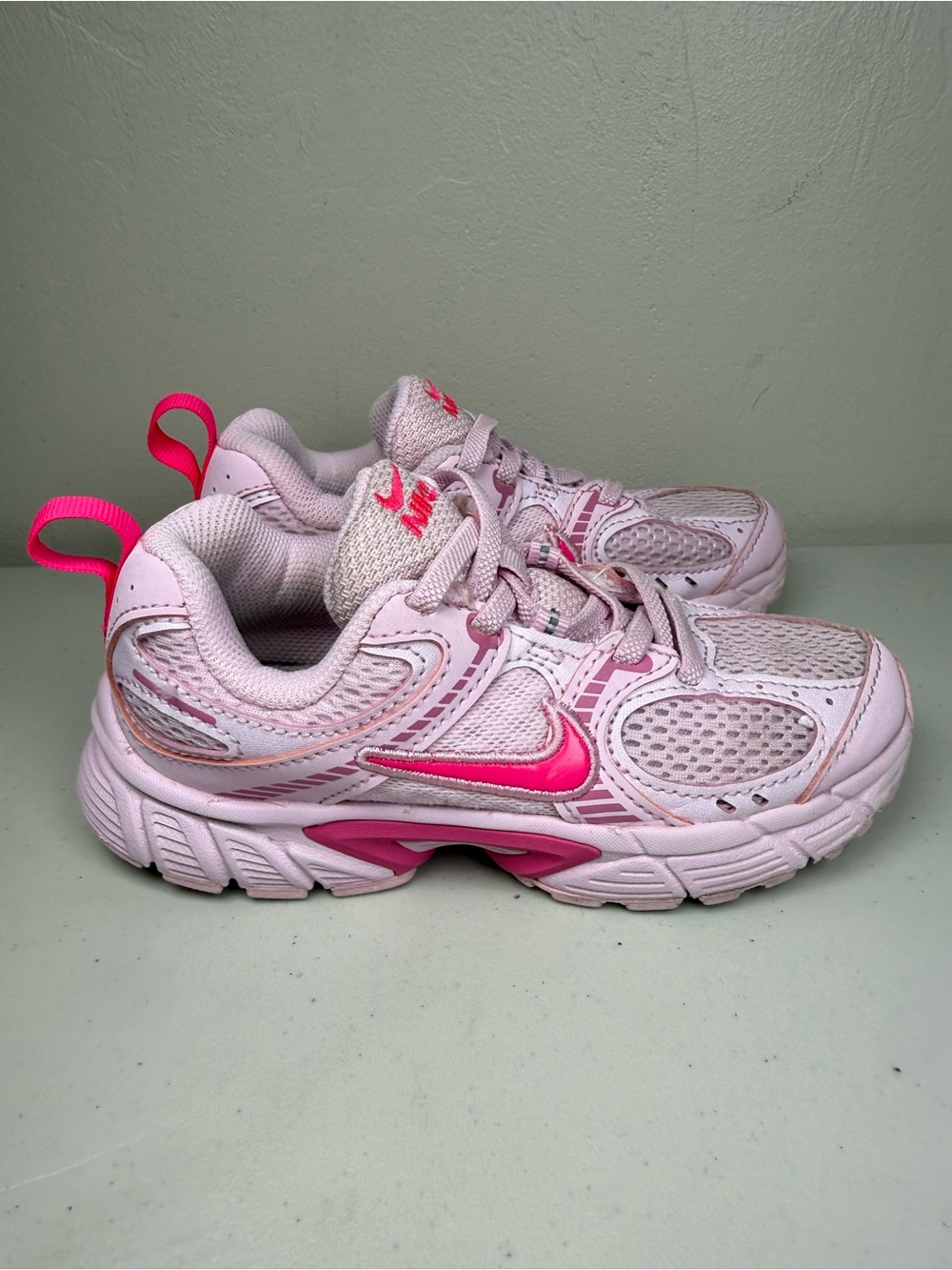 Nike pink V5 RNR casual sneakers